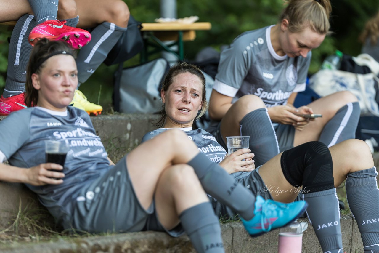 Bild 98 - Loewinnen Cup